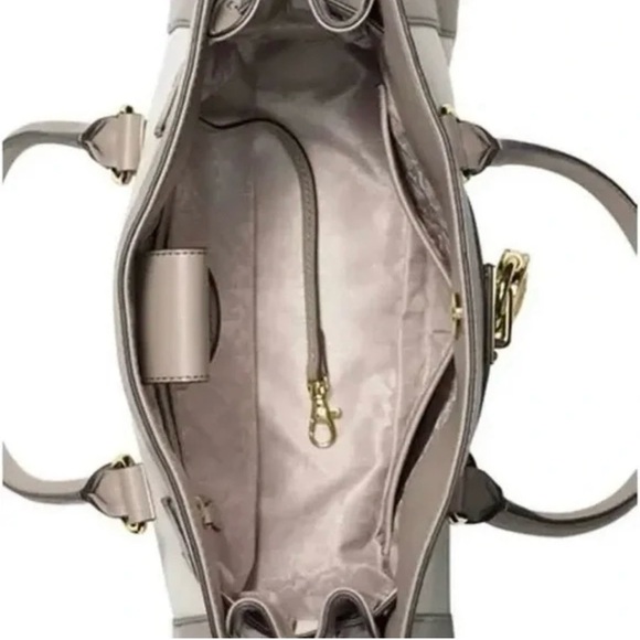 EUC MICHAEL KORS HAMILTON BAG - Picture 3 of 7